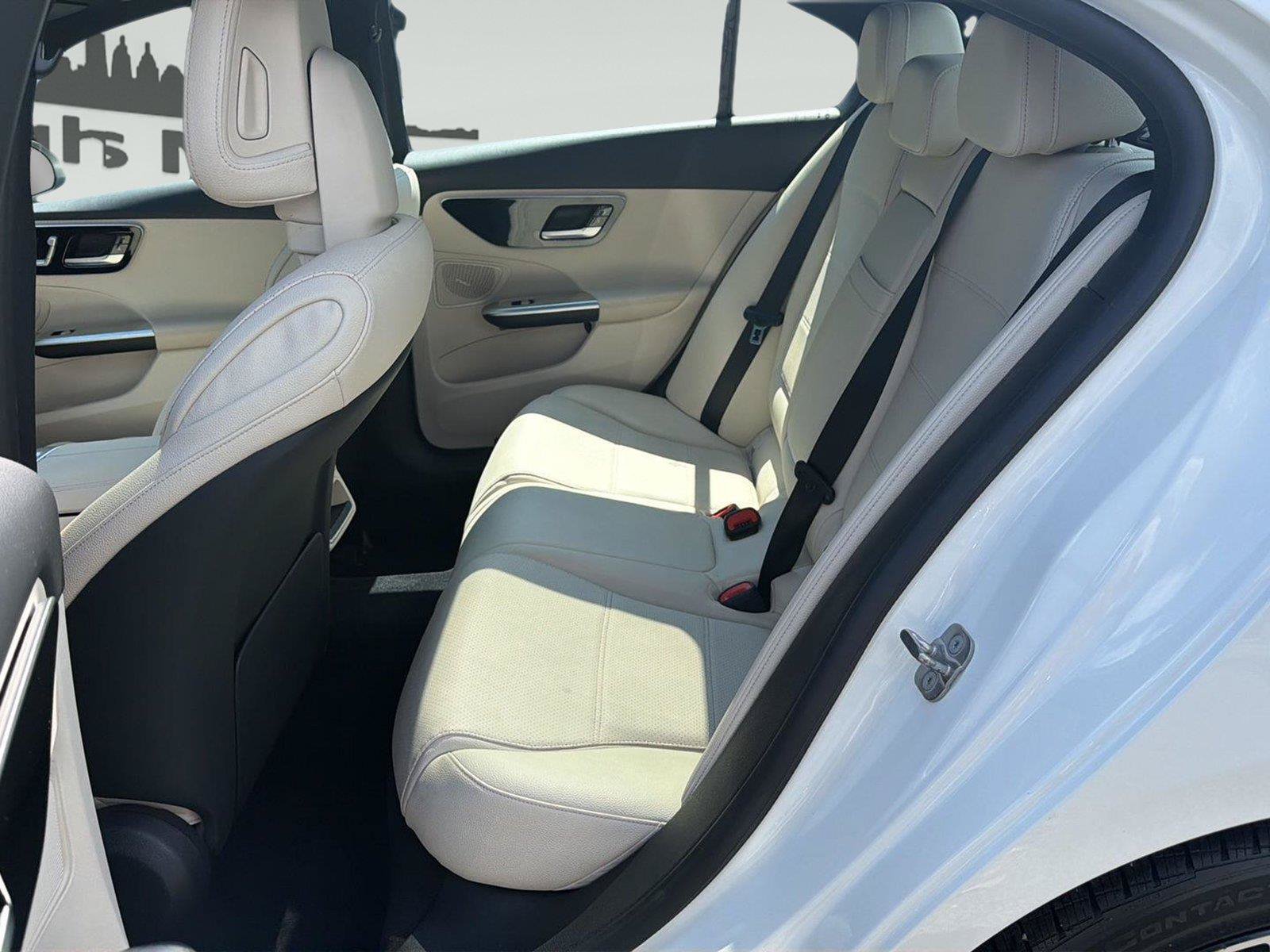 Used 2025 Mercedes-Benz C 300 4MATIC Sedan image 21