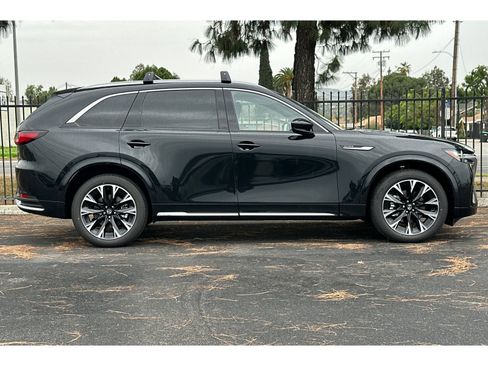 Used 2026 MAZDA CX-90 3.3 Turbo S w/ Premium Plus AWD/4WD image 4