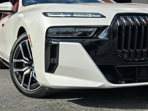 Used 2023 BMW 760i xDrive 760i xDrive w/ Executive Package image 11