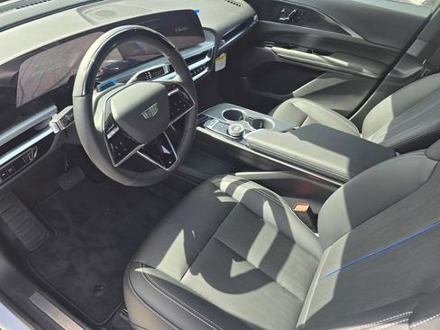 New 2026 Cadillac Lyriq Luxury RWD image 21