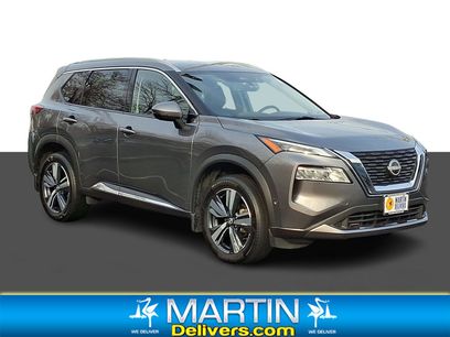 Used 2023 Nissan Rogue SL w/ SL Premium Package