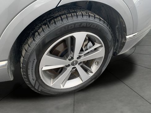 Used 2024 Genesis GV80 3.5T image 32