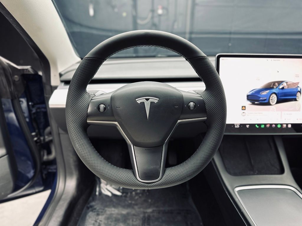 Used 2022 Tesla Model 3 Long Range AWD/4WD image 28