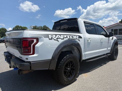 Used 2018 Ford F150 Raptor w/ Equipment Group 802A Luxury AWD/4WD image 4
