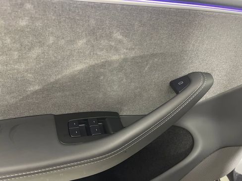 Used 2025 Tesla Model 3 Long Range image 18