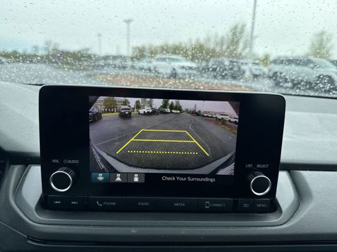 Used 2023 Honda Accord EX image 18