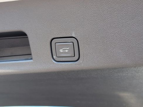 Used 2026 GMC Acadia Denali w/ Super Cruise Package FWD image 13