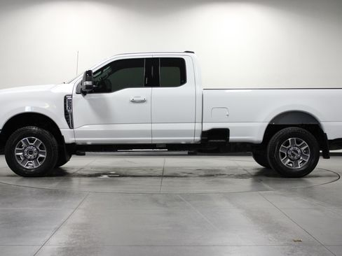 Used 2024 Ford F250 Lariat image 7