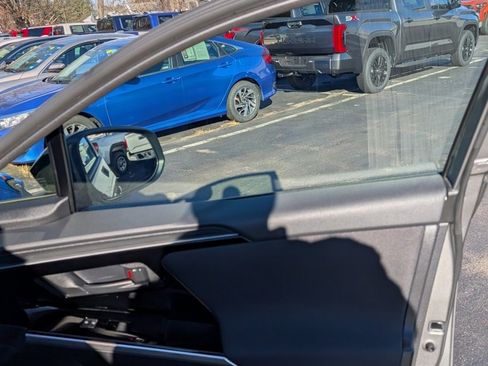 Used 2024 Subaru Solterra Premium image 20