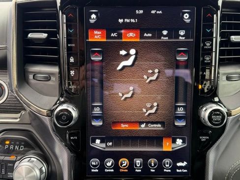 Used 2020 RAM 1500 Limited w/ Black Appearance Package AWD/4WD image 34