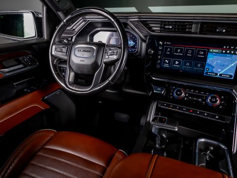 Used 2024 GMC Sierra 1500 Denali Ultimate image 6