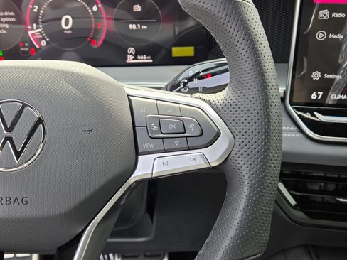 New 2026 Volkswagen Tiguan SE R-Line FWD image 13