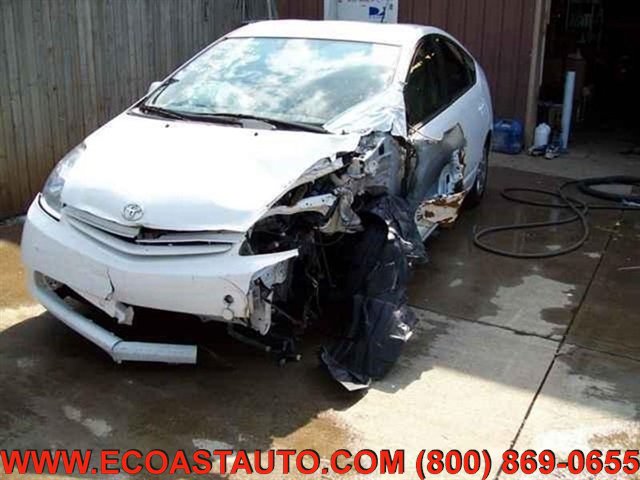 Used 2005 Toyota Prius w/ Pkg 5 FWD image 1