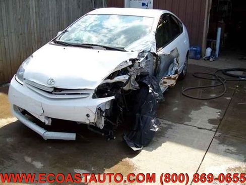 Used 2005 Toyota Prius w/ Pkg 5 image 1