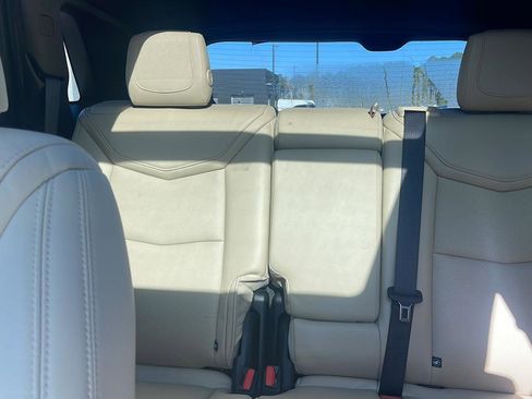Used 2019 Cadillac XT5 Luxury image 23