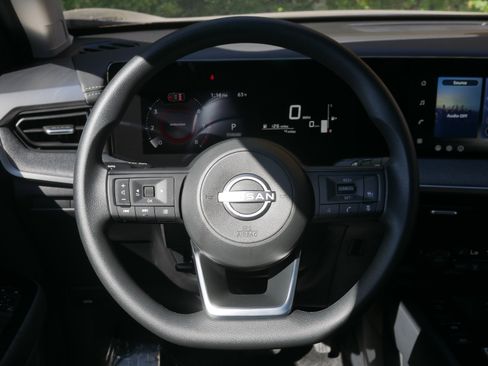 New 2026 Nissan Kicks SV w/ SV Premium Package image 6