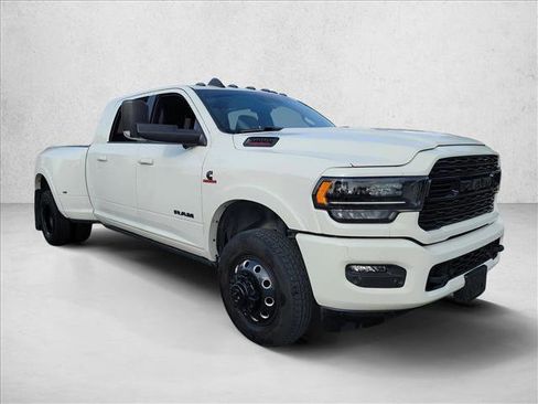 Used 2022 RAM 3500 Limited image 5
