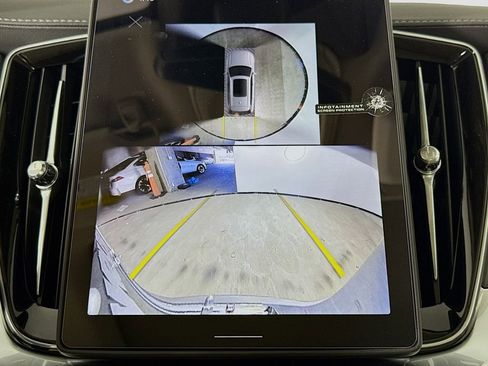 New 2026 Volvo XC90 T8 Ultra w/ Protection Package Premier image 14