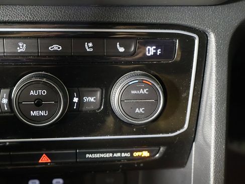 Used 2022 Volkswagen Atlas Cross Sport SEL Premium R-Line image 54