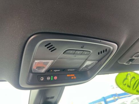 Certified 2023 Chevrolet Traverse LT image 33