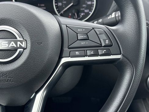 Used 2024 Nissan Sentra SV image 7