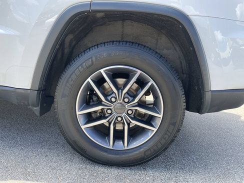 Used 2020 Jeep Grand Cherokee Limited AWD/4WD image 10