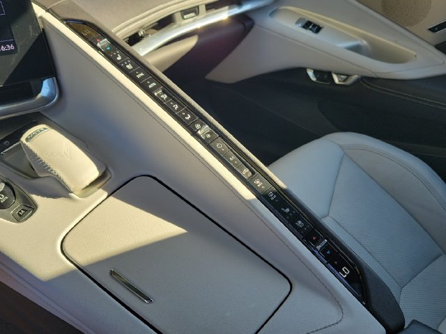 Certified 2022 Chevrolet Corvette Stingray Preferred Conv w/ Z51 Performance Package RWD image 33