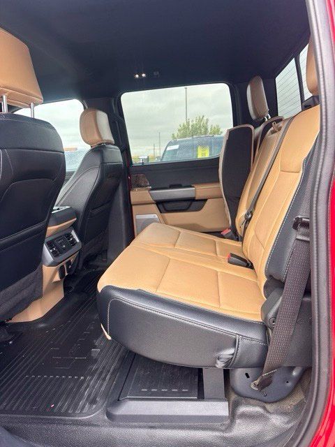 Used 2024 Ford F350 Lariat w/ Black Appearance Package AWD/4WD image 11