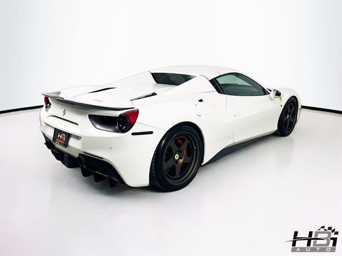 Used 2018 Ferrari 488 Spider RWD image 6