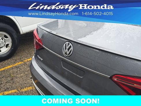 Used 2017 Volkswagen Passat 1.8T R-Line image 17