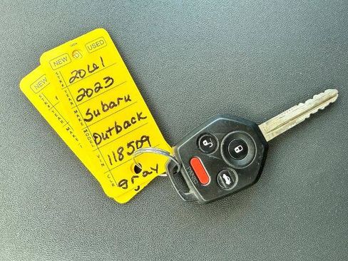 Used 2023 Subaru Outback Premium AWD/4WD image 35