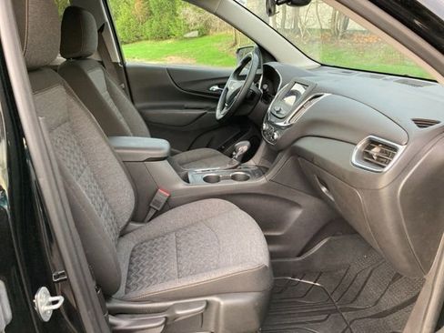 Used 2023 Chevrolet Equinox LT image 30