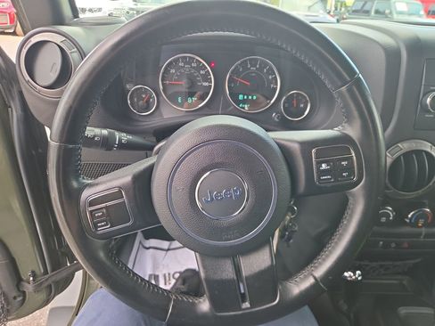 Used 2015 Jeep Wrangler Sport w/ Quick Order Package 24S AWD/4WD image 17