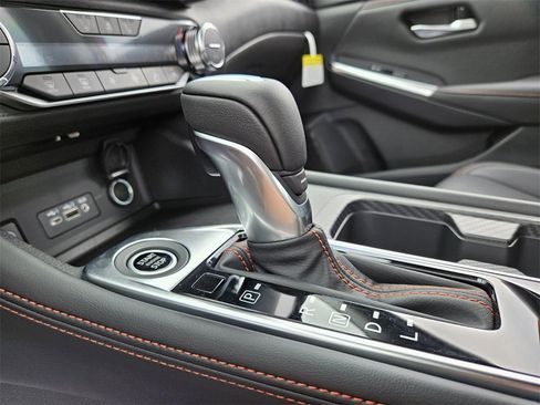 New 2025 Nissan Sentra SR w/ SR Premium Package image 11