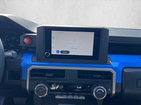 Certified 2025 Toyota Tacoma TRD Off-Road image 13