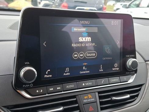 Used 2024 Nissan Altima 2.5 SV FWD image 17