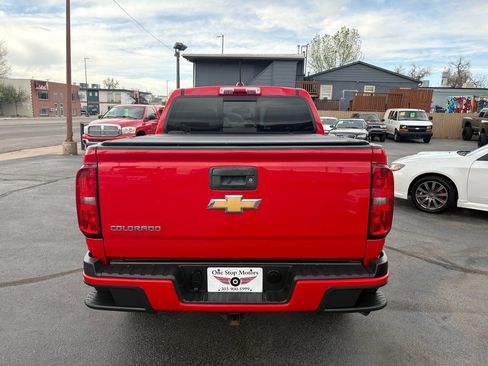 Used 2017 Chevrolet Colorado Z71 AWD/4WD image 6