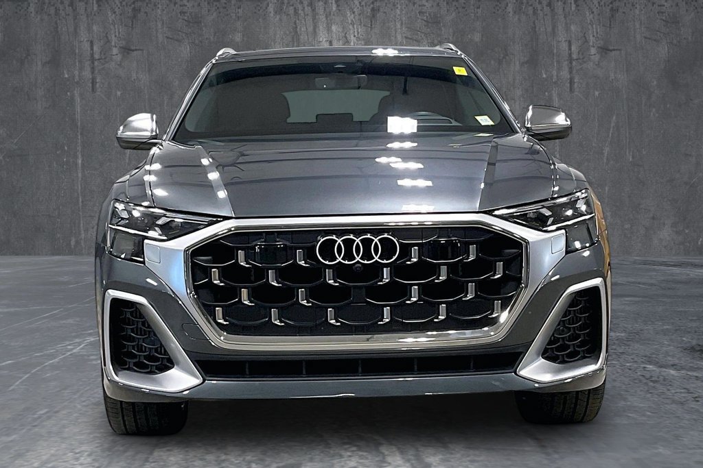Used 2024 Audi SQ8 Prestige AWD/4WD image 2
