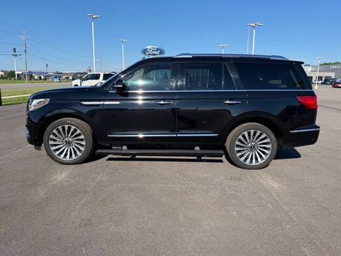 Used 2018 Lincoln Navigator Reserve w/ Technology Package AWD/4WD image 8