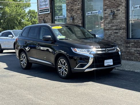 Used 2017 Mitsubishi Outlander ES AWD/4WD image 7
