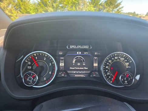 Used 2024 RAM 2500 Big Horn w/ Night Edition AWD/4WD image 5
