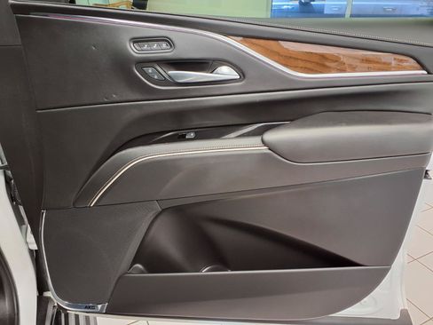 Certified 2023 Cadillac Escalade ESV Sport Platinum w/ LPO, ONYX Package AWD/4WD image 12