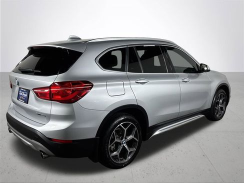Used 2017 BMW X1 xDrive28i image 6
