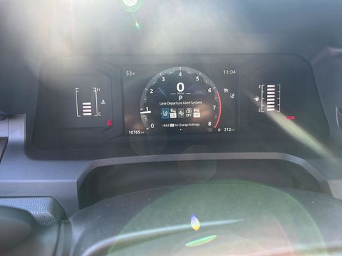 Used 2025 Toyota Tacoma SR5 image 30