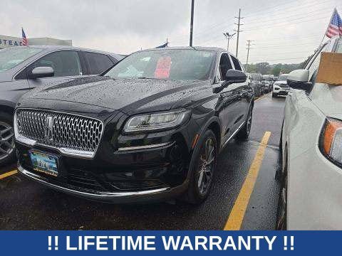Used 2023 Lincoln Nautilus Reserve w/ Equipment Group 201A AWD/4WD image 2