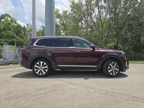 Used 2022 Kia Telluride S FWD image 17