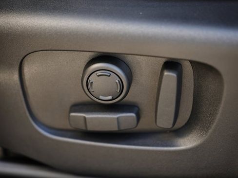 New 2026 Land Rover Range Rover Velar Dynamic SE image 29