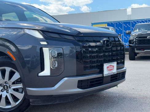 Used 2025 Hyundai Palisade SEL FWD image 3