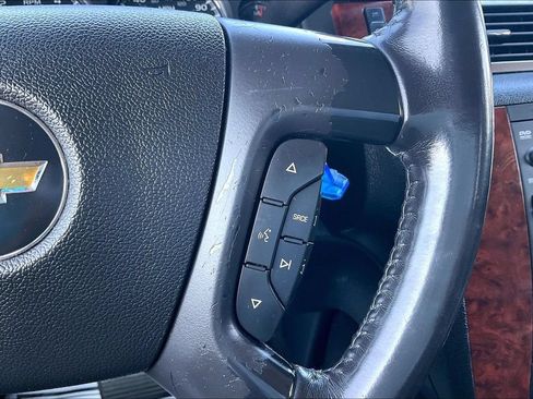 Used 2007 Chevrolet Suburban LT AWD/4WD image 13