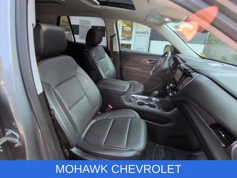 Used 2018 Chevrolet Traverse Premier AWD/4WD image 29